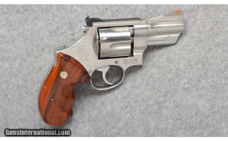 Smith and Wesson ~ Model 624 ~ 44 Special