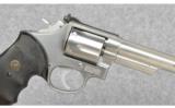 Smith & Wesson ~ Model
66-3 ~ 357 Mag - 4 of 4