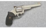 Smith & Wesson ~ Model
66-3 ~ 357 Mag - 1 of 4