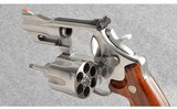 Smith and Wesson ~ Model 624 ~ 44 Special - 3 of 4