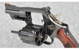 Smith & Wesson ~ Model 29 -10 ~ 44 Magnum - 8 of 10