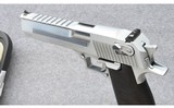 Magnum Research ~ Desert Eagle ~ 44 Magnum - 3 of 5