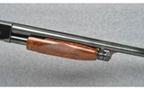 Ithaca Gun Co. ~ Model 37R Deluxe Featherweight ~ 12 Gauge - 4 of 9