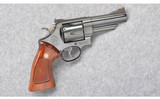 Smith & Wesson ~ Model 29-3 ~ 44 Magnum - 1 of 5