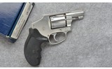 Smith & Wesson ~ Model 632 Airweight ~ 32 Magnum - 1 of 7