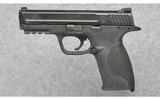 Smith & Wesson ~ M&P 40 ~ 40 S&W - 2 of 4