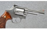 Smith & Wesson ~ Model 66-2 ~ 357 Magnum - 3 of 5