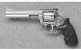 Smith & Wesson ~ Model 686 ~ 357 Magnum - 2 of 4