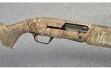Browning ~ Maxus ~ 12 Gauge - 3 of 9