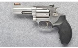 Smith & Wesson ~ Model 60-16 ~ 357 Magnum - 2 of 4