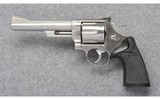 Smith & Wesson ~ Model 629 No-Dash ~ 44 Magnum - 2 of 4