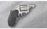 Smith & Wesson ~ Model 60-3 ~ 38 Special - 1 of 4