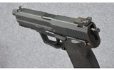 Heckler & Koch ~ USP Tactical ~ 9 mm Luger - 4 of 5