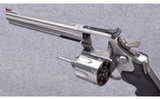 Smith & Wesson ~ Model 629 DX Classic ~ 44 Magnum - 3 of 4
