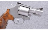 Smith & Wesson ~ Model 686-6 ~ 357 Magnum - 3 of 4