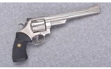 Smith & Wesson ~ Model 29-2 ~ 44 Magnum - 1 of 5