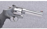 Smith & Wesson ~ Model 629-6 ~ 44 Magnum - 2 of 4