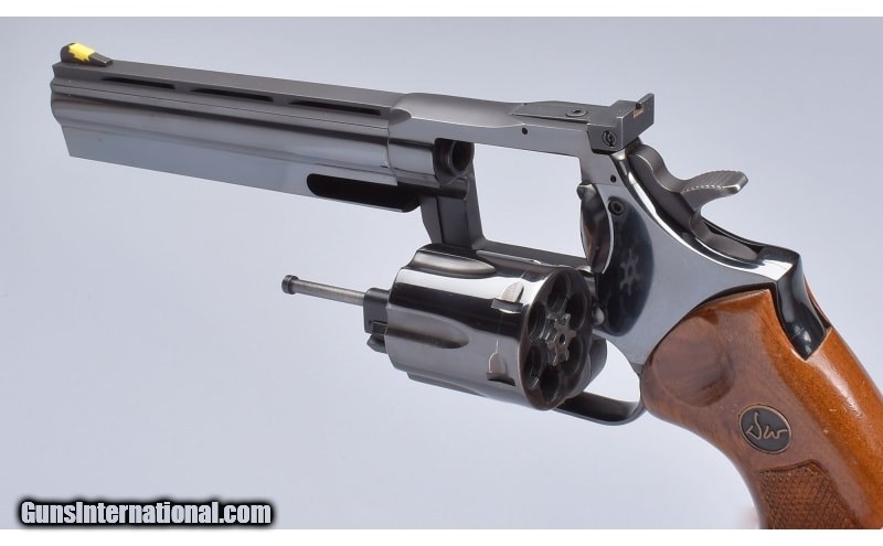 Dan Wesson ~ Model 15 2 Vh ~ 357 Magnum 5064