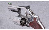 Smith & Wesson ~ Model 686-6 Plus Deluxe ~ 357 Magnum - 4 of 4