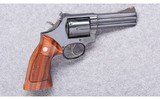 Smith & Wesson ~ Model 586 ~ 357 Magnum - 1 of 5
