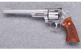 Smith & Wesson ~ 629-1 ~ 44 Magnum - 2 of 4