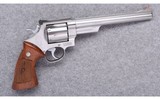 Smith & Wesson ~ 629-1 ~ 44 Magnum - 1 of 4