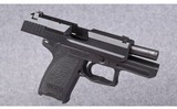Heckler & Koch ~ USP Compact ~ 9mm Luger - 3 of 4
