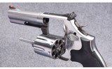 Smith & Wesson ~ Model 686-6 ~ 357 Magnum - 4 of 5