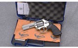 Smith & Wesson ~ Model 686-6 ~ 357 Magnum - 5 of 5