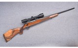 Weatherby ~ Mark V Deluxe ~ 300 WBY MAG - 1 of 10