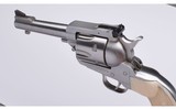 Ruger ~ New Model Blackhawk ~ 357 Magnum - 3 of 4