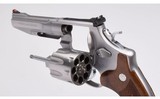 Smith & Wesson ~ Model 627-3 Performance Center ~ 357 Magnum - 3 of 4