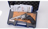 Smith & Wesson ~ Model 629-6 ~ 44 Magnum - 5 of 5