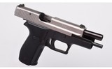 Sig Sauer ~ Model P226 ~ 9mm Luger - 4 of 6