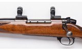 Weatherby ~ Mark V ~ .300 Weatherby Magnum - 3 of 11