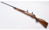 Weatherby ~ Mark V ~ .300 Weatherby Magnum - 1 of 11