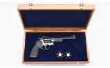 Smith & Wesson ~ Model 29-10 ~ .44 Magnum - 3 of 3