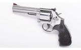 Smith & Wesson ~ Model 686-6 ~ .357 Magnum - 2 of 3