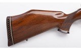 Weatherby ~ Mark V ~ .240 Weatherby Magnum - 2 of 11