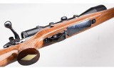 Weatherby ~ Mark V Deluxe ~ .240 WBY MAG - 9 of 10