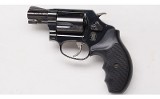 Smith & Wesson ~ Model 36-10 Lady Smith ~ .38 S&W Special - 2 of 2
