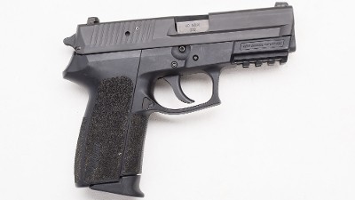 SIG Sauer ~ SP2022 ~ .40 S&W - Image 1 of 2