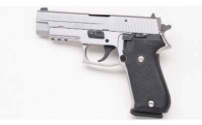 SIG Sauer ~ P220 ~ .45 Auto - Image 2 of 2