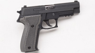 SIG Sauer ~ P226 ~ .40 S&W - Image 1 of 2