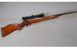 Weatherby Mark V Deluxe .300 WBY MAG - 1 of 7