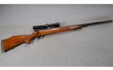 Weatherby Mark V Deluxe .460 WBY MAG - 1 of 7