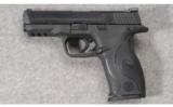 Smith & Wesson M&P40 .40 S&W - 2 of 4