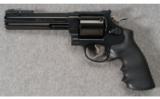 Smith & Wesson Model 29-3 .44 MAG - 2 of 4