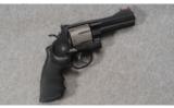 Smith & Wesson Model 329PD .44 MAG - 1 of 4
