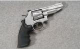 Smith & Wesson Model 627-5 Pro Series .357 MAG - 1 of 4